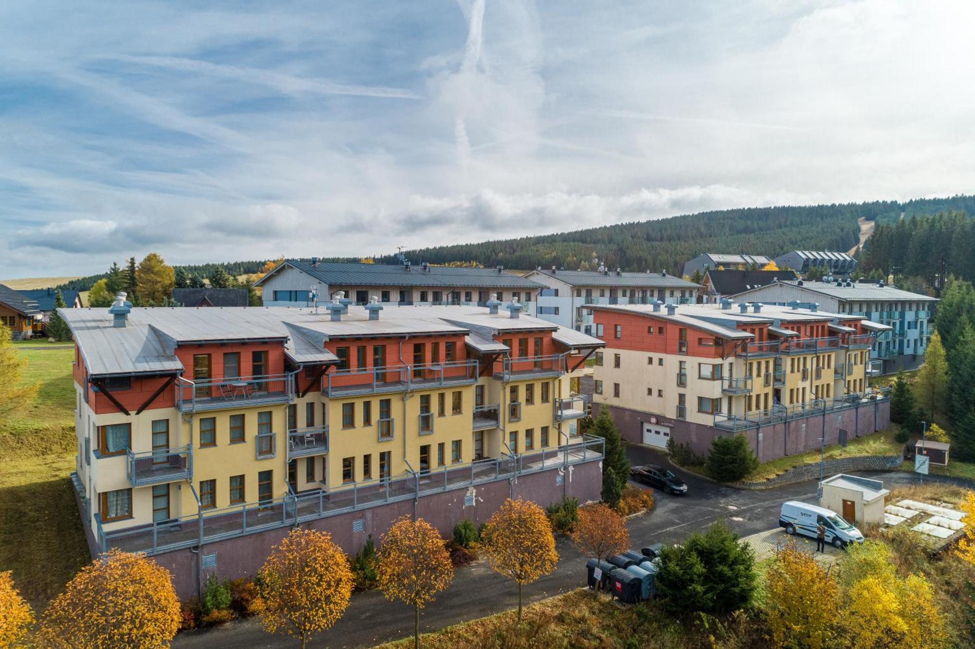 K2 Aparthotel Klinovec Views - Mezonet Apt Loučná pod Klínovcem Kültér fotó